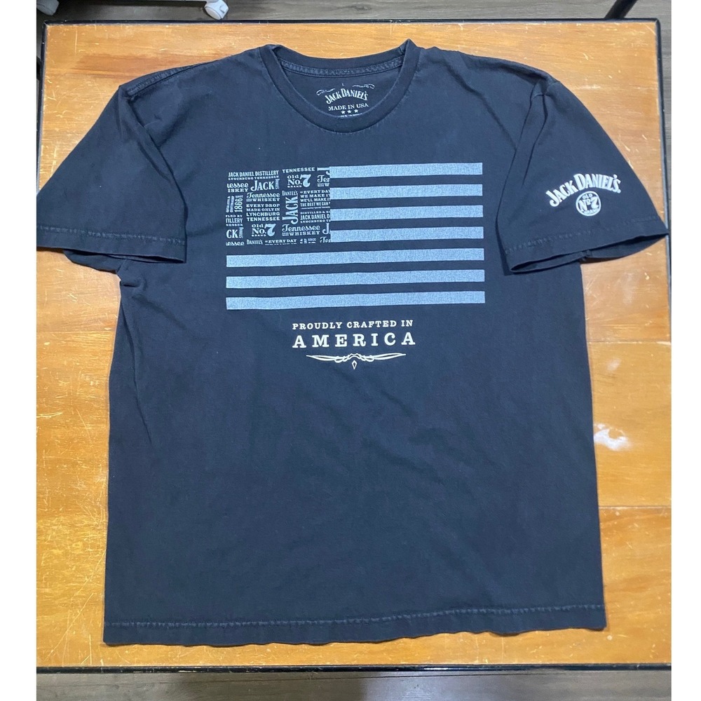 Jack Daniel's T-Shirt Men Large Black Excellent American Flag Graphic USA Made